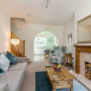 De Luxe Short Stays-mapperley House Apartment